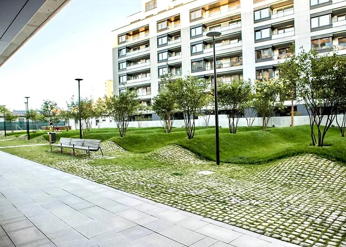 Elegant, Bright Spacious In Center شقة